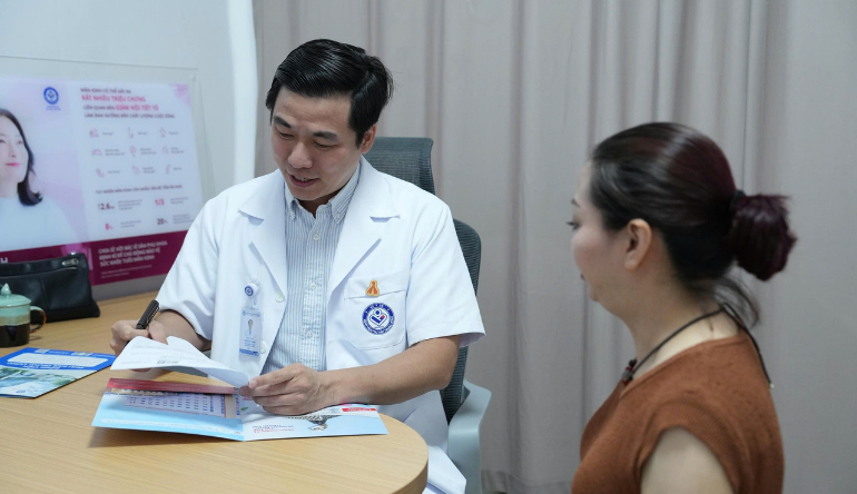 Đồng hành cùng bệnh viện Phụ sản Trung Ương trong “Chương trình khám miễn phí cho phụ nữ giai đoạn tiền mãn kinh, mãn kinh”